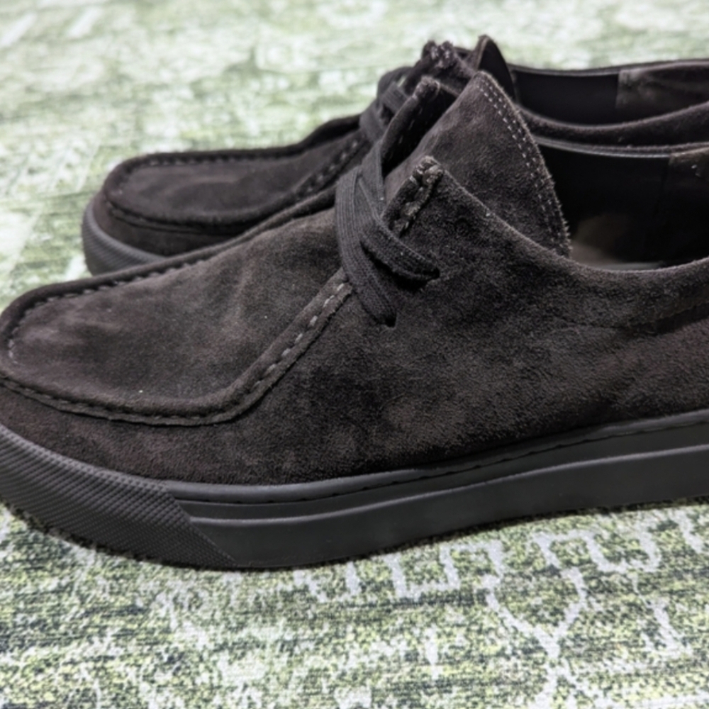 Vince Dark Suede Chukka Boots